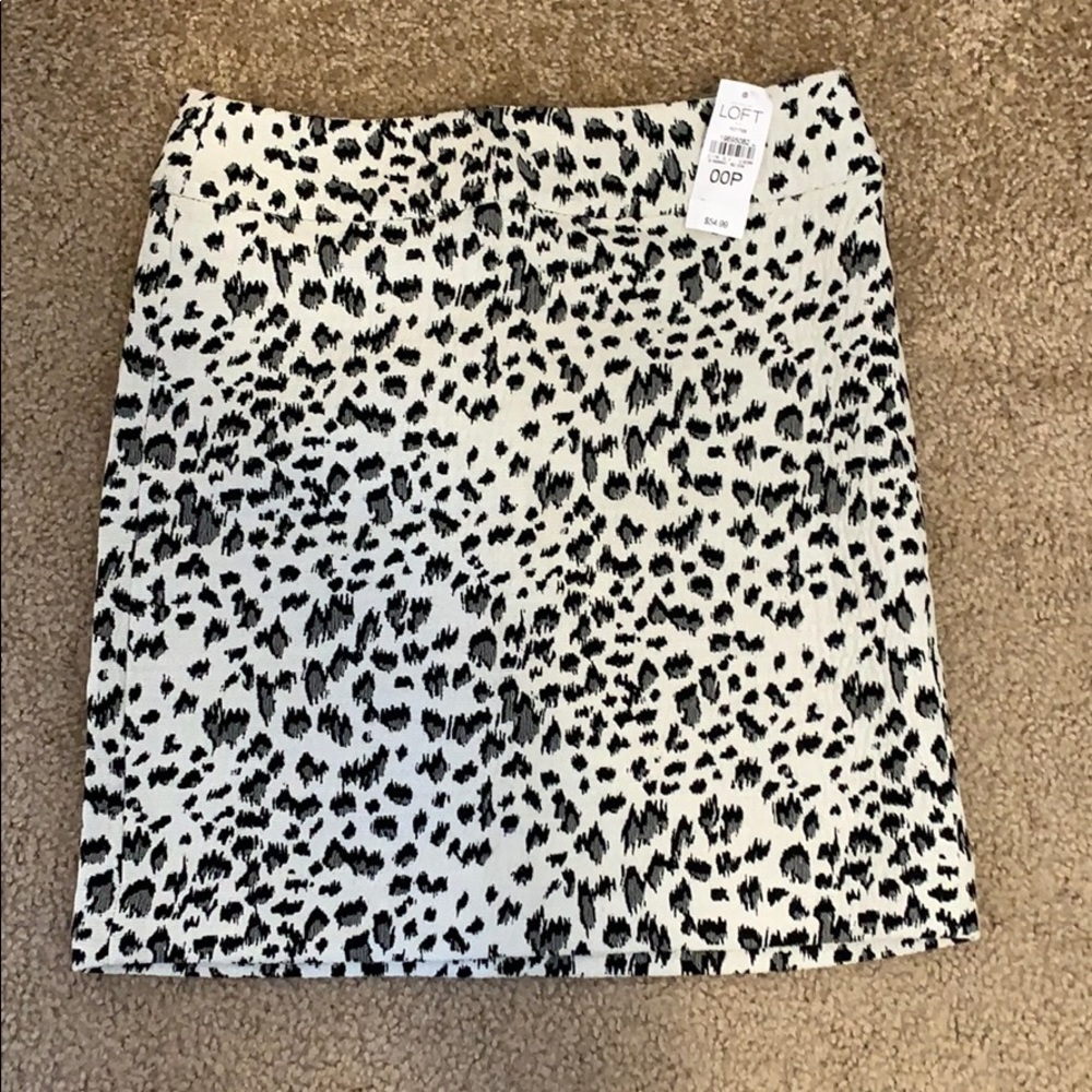 NWT Ann Taylor loft petites leopard print skirt